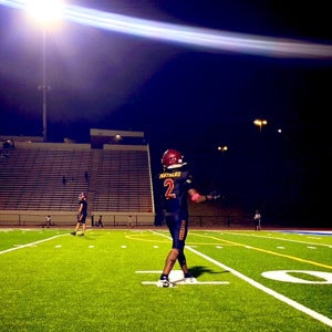 Deanthony Favors