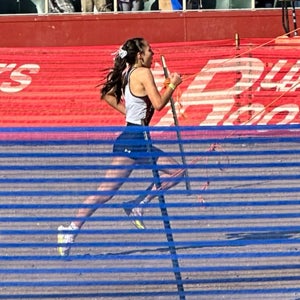 VICTORIA GIFFORD