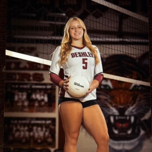 Olivia Adams mugshot