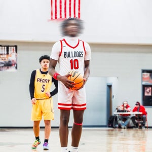 Desi McKenzie mugshot