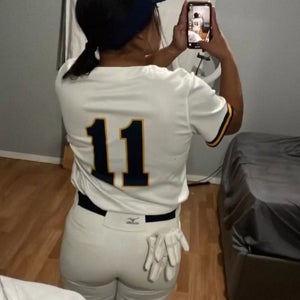 Amy  Perez