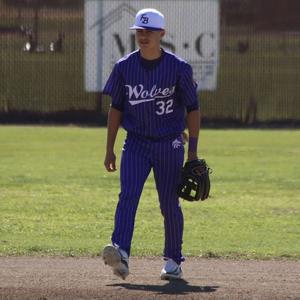 CHRIS HERNANDEZ
