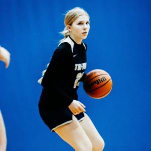 Camryn Faires