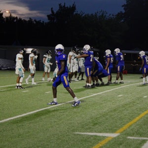 Izayveion Perry