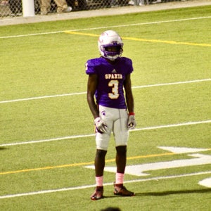Izayveion Perry