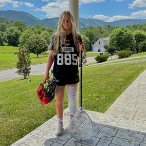 ANNA SMITH