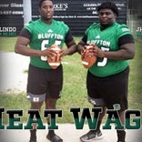 Video: 338-pound quarterback, 265-pound running back is one big Meat Wagon