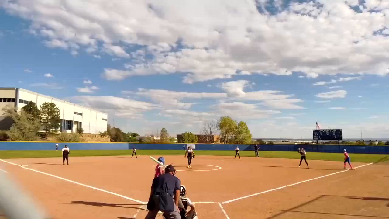 Softball Recap: Thornton Extends Winning Streak to Nine