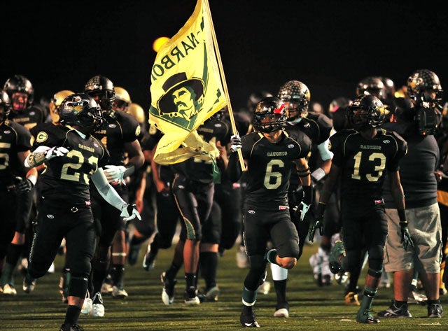 Johnell Jackson (6) led the Guachos into battle last season and he's back looking for another deep postseason run.