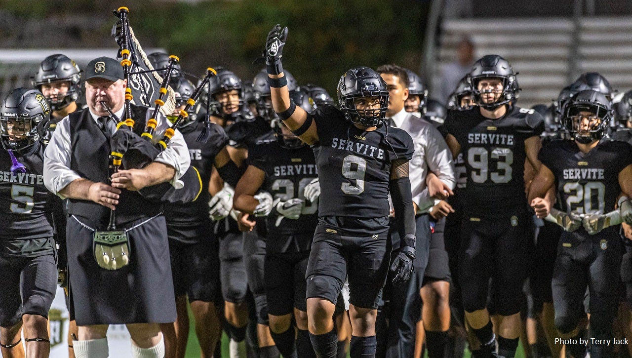 High school football rankings: No. 1 Mater Dei faces No. 8 Servite in MaxPreps Top 25 showdown with national championship implications