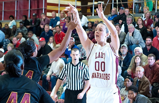 Shelbie Davenport and Riverdale shot their way to a Tennessee state title victory over Science Hill, cementing their No. 1 ranking.