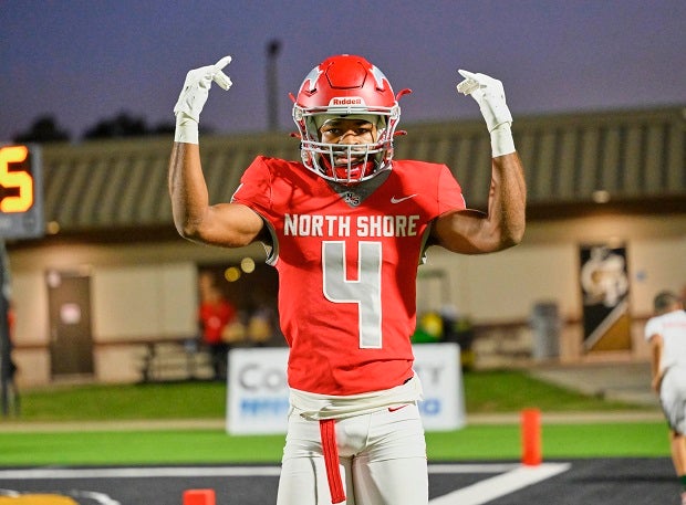 North Shore moved into the top 10 of this week's media composite top 25 high school football rankings. The Mustangs are 9-0 and handled Atascocita 61-35 last week. (Photo: Rafael Lopez)