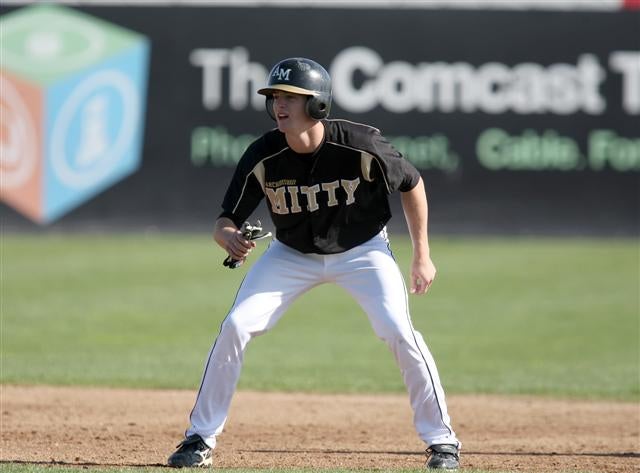 Haniger, who has stolen seven bases, was a record-setting receiver on the football team.