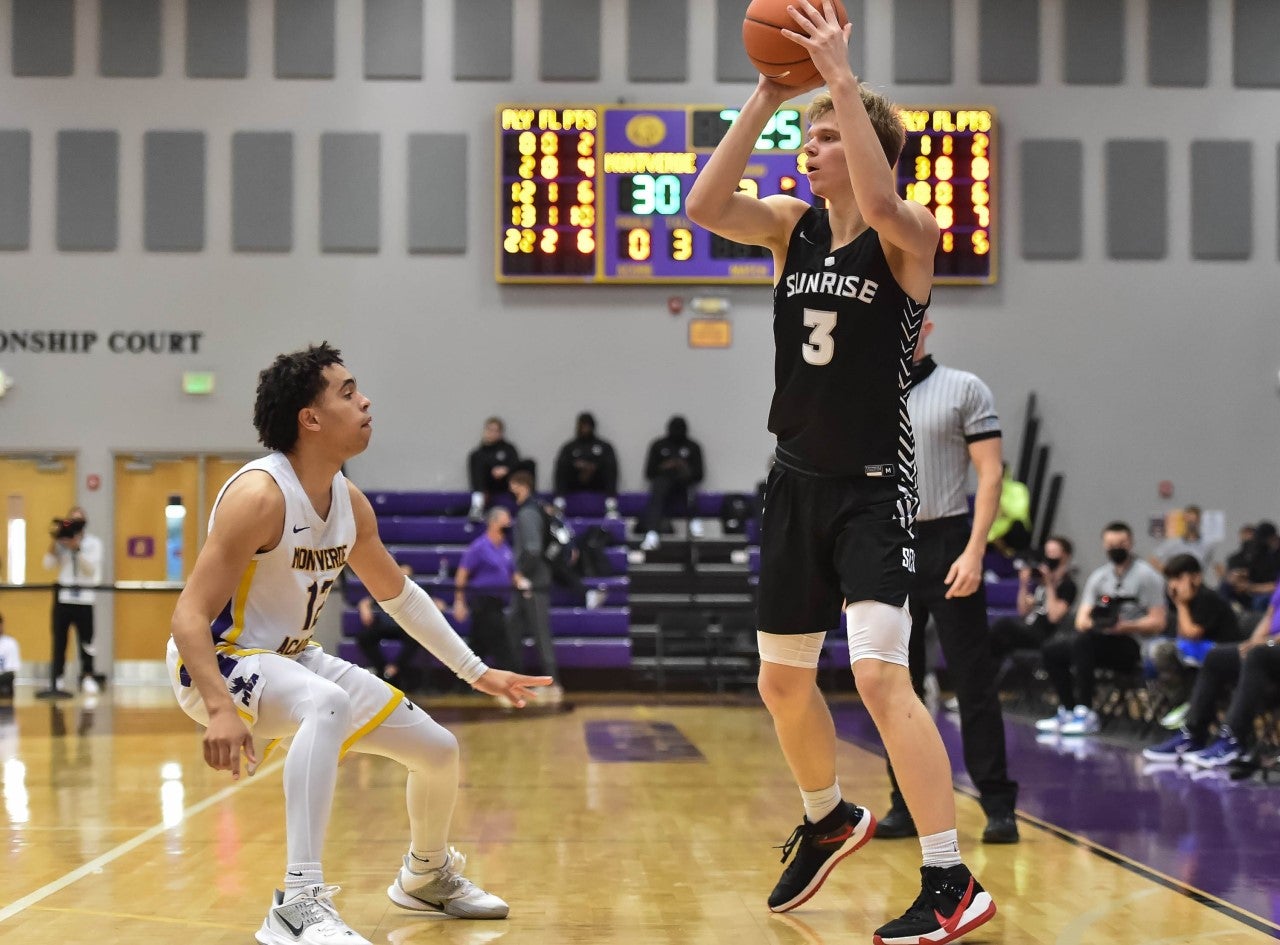 High school basketball: No. 1 Sunrise Christian Academy avenges only loss, defeats No. 3 Montverde Academy 71-61
