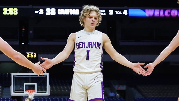 Texas star threatening career average mark