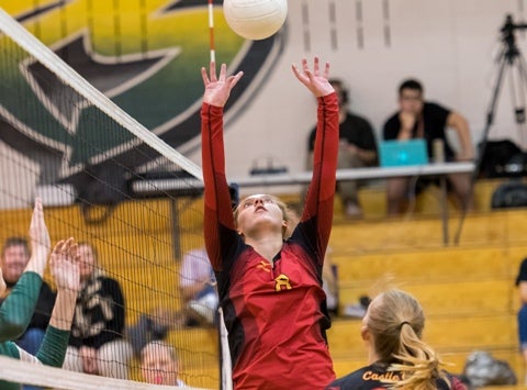 Castle View senior Lauren Lowry has set the pace for a Sabercats team that has vaulted to the top of the Class 5A ranks. The Continental League is proving its strength at the midpoint of the regular season.