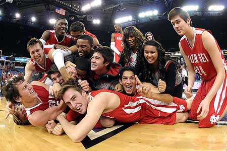 Mater Dei boys celebrate eighth state title. 