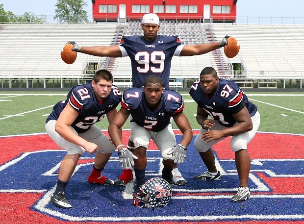 Members of the 2011 South Panola squad.