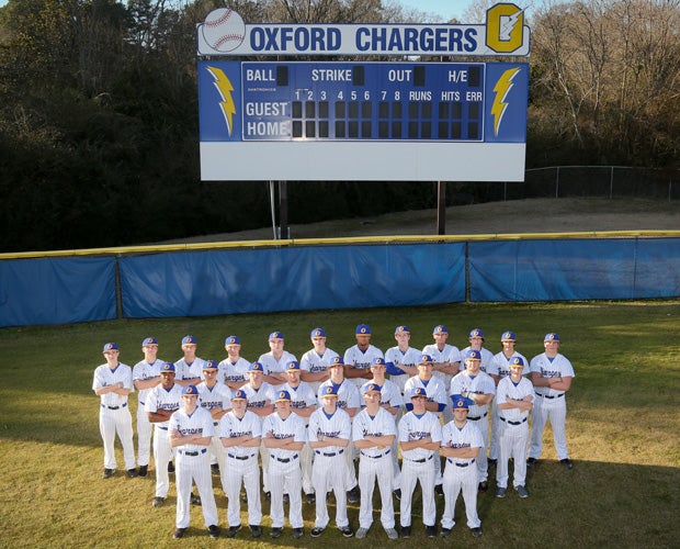 The 2016 Oxford Chargers varsity baseball team.