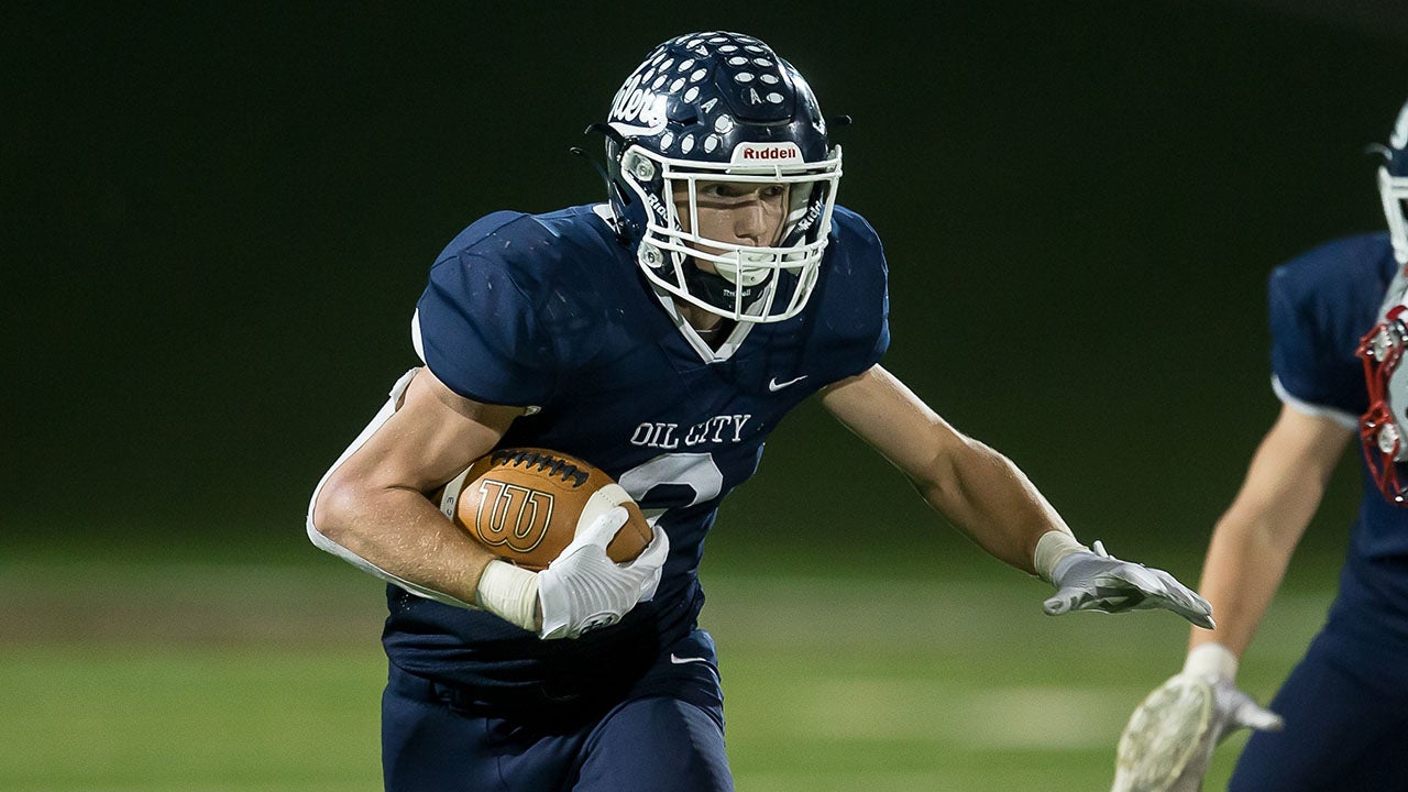 High school football Pennsylvania running back phenom Ethen Knox opens