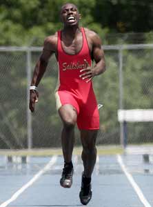 Romar Morris' high school trackcareer ended with disappointment, ashe strained his hamstring. Thefour-sport athlete still experiencedincredible success.