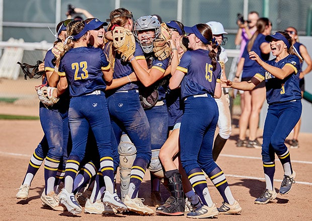 In the third meeting of the season between nationally-ranked rivals, Oak Ridge knocked off Del Oro in California's Sac-Joaquin Section Division 1 championship game over the weekend. (PHOTO: Anthony Brunsman)