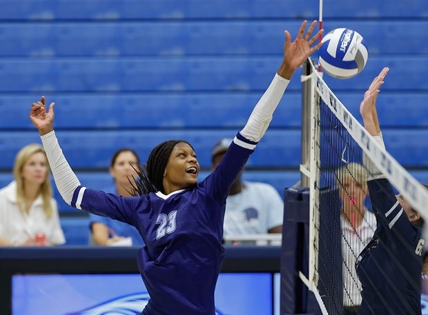 Freshman Kari Knott has helped Lovett to the No. 24 spot in the MaxPreps Top 25 volleyball rankings. (PHOTO: Ben Ennis)