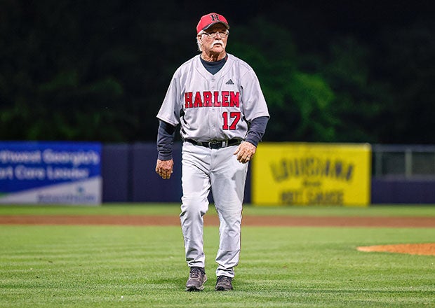 A winner of over 800 games and six state titles, Jimmie Lewis has his Harlem Bulldogs of Georgia in the national rankings. (Photo: Cecil Copeland)