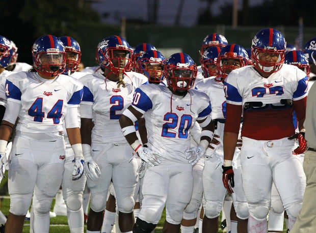 No. 8 Serra will take on No. 12 Notre Dame in one of the better games in the Southland this week.
