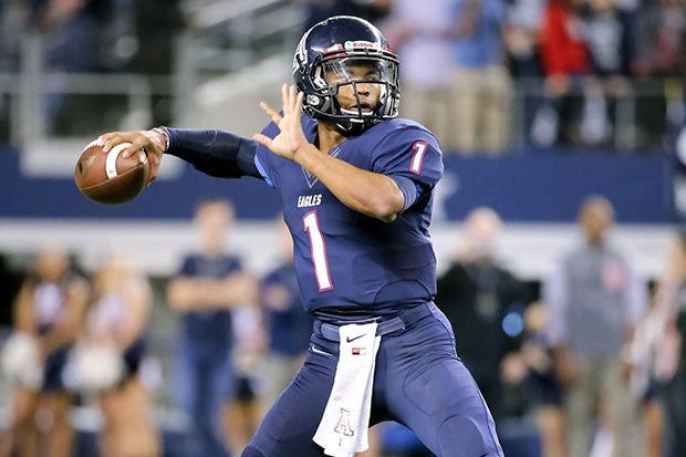Kyler Murray led Allen (Texas) to 16-0 records in 2013 and 2014. (Photo: Robbie Rakestraw)
