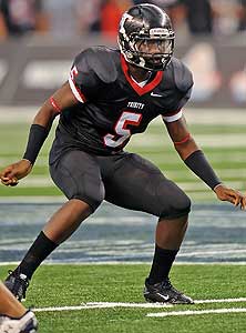 Brian Nance headlines Trinity's
linebackers.