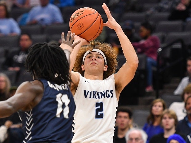 PV's Noah Thomas goes up for two of his game-high 24 points in the Vikings' 57-53 win Friday over Venice in the CIF Division III finals.