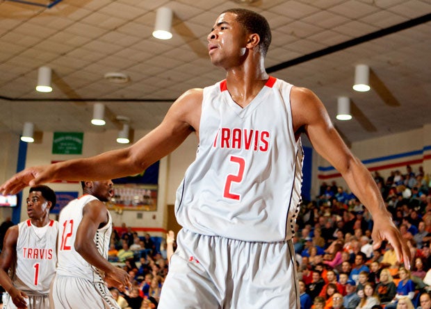 Aaron Harrison and No. 2 Fort Bend Travis won a pair of hard-fought battles in front of big crowds at the Marshall County Hoopfest in Kentucky over the weekend.