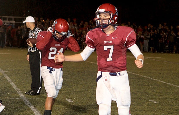 Led by quarterback George Krantz, St. Margaret's came away with a thorough victory in the Southern California Division IV Regional Bowl Game.