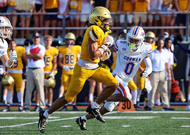 Julius Jones is regarded as one of the top junior wide receivers in the country. (PHOTO: Jeff Klein)
