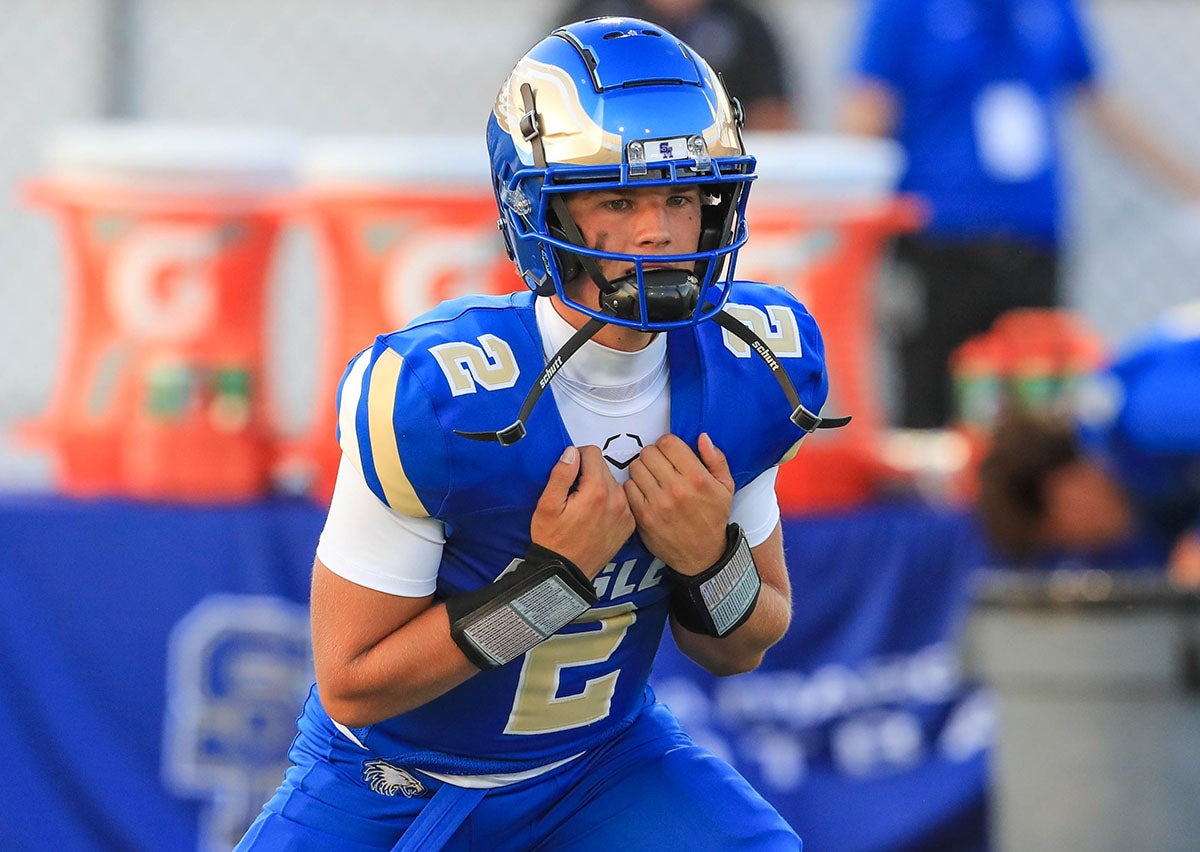 In four games this season, Santa Margarita quarterback Trace Johnson has completed over 70 percent of his pass attempts for 787 yards and seven touchdowns against just one interceptions. He has also run for another score. (PHOTO: Rene Morales)