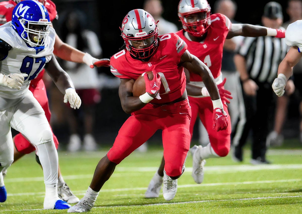 In five games this season, Baylor running back David Gabriel Georges has double-digit touchdown runs. The five-star junior is rated as the No. 3 running back in the Class of 2027. (PHOTO: Gary Fain)