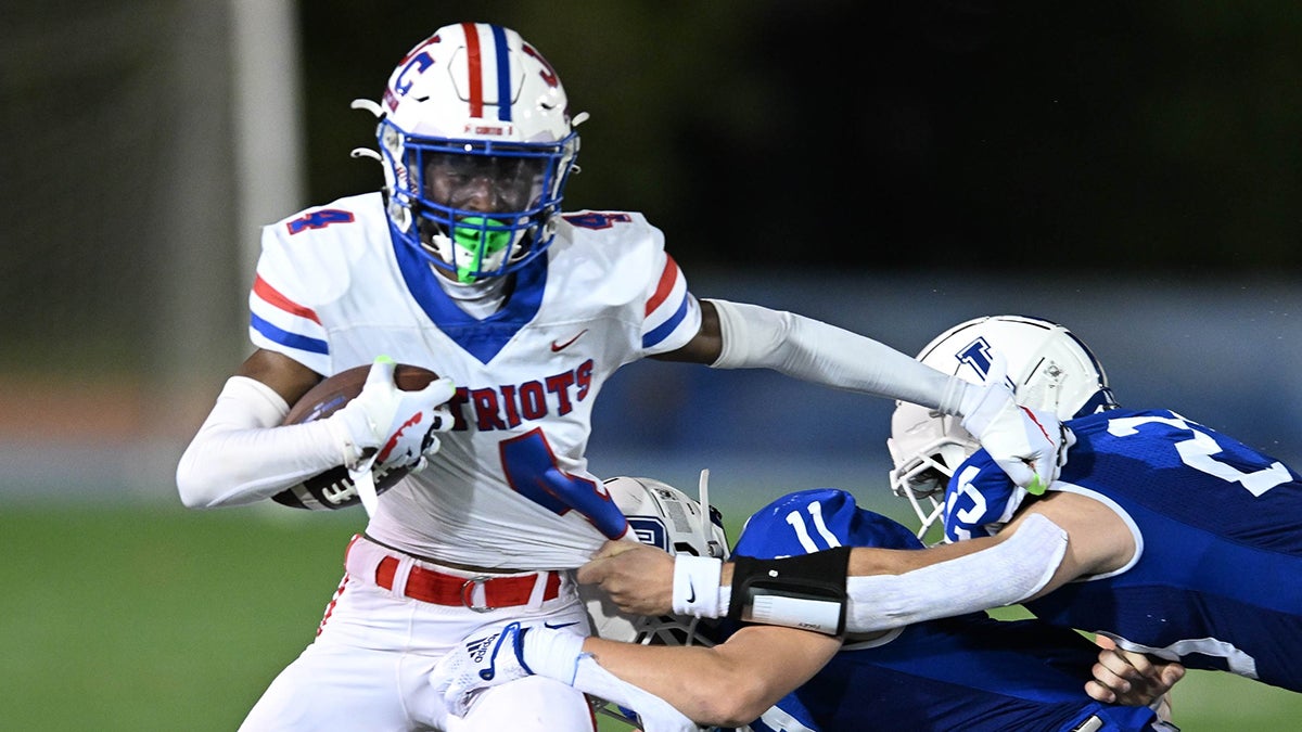 High school football: Top 10 high school football prospects in Louisiana