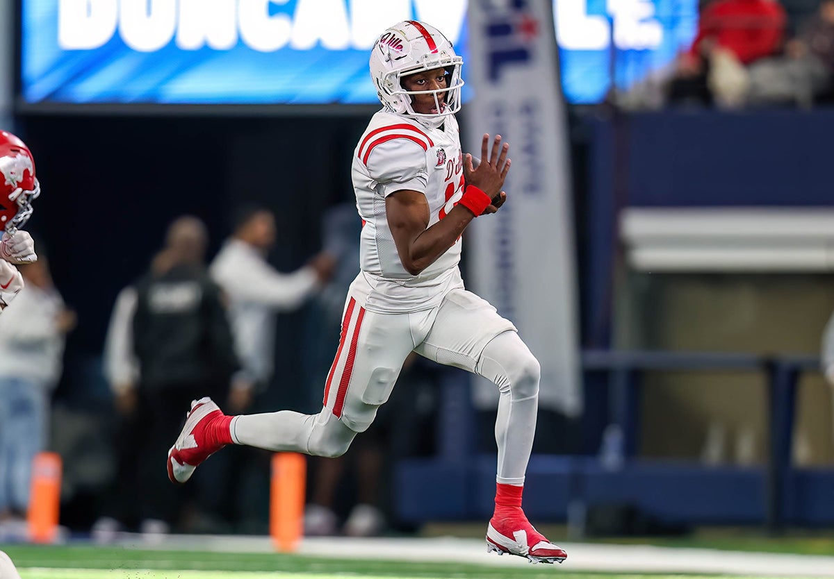 Five-star quarterback Keelon Russell of Duncanville is among this week’s Stat Freaks after throwing for 474 yards and five touchdowns in a 63-14 win. (Photo: Freddie Beckwith)