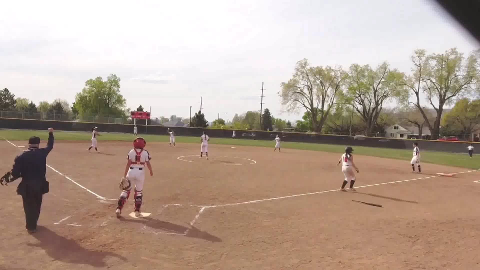 Softball Recap: East's  Victory  on Tuesday Extends Winning Streak to Four