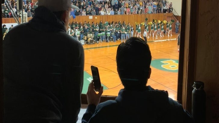 Seeking sports broadcasters on MaxPreps