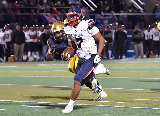 St. Louis quarterback Jayden de Laura had two touchdowns passes and one rushing.