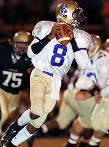 Jameis Winston plays at a high level onthe football and baseball fields. Anycollege that chooses him better let himplay both sports.