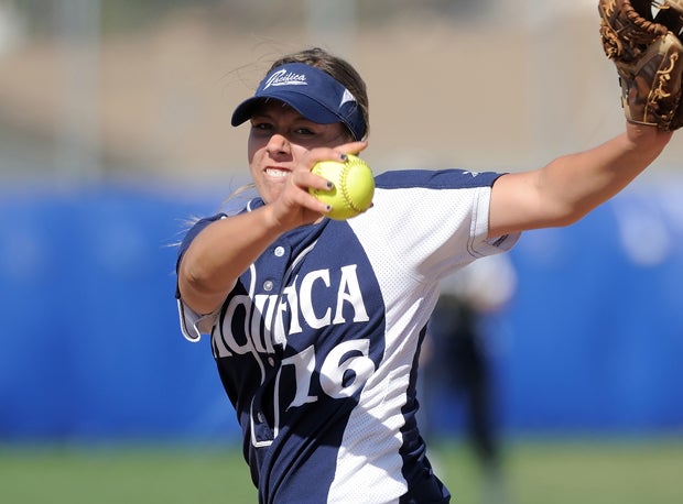 Kaylee Carlson and Pacifica held on to the top spot in this week's rankings.