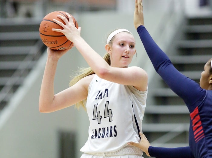 Video: Top prospect Lauren Cox headlines girls Morgan Wootten Player of the Year Award finalists