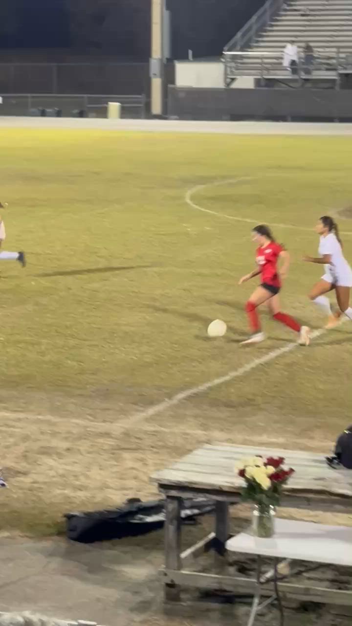 Soccer Game Preview: Dunnellon vs. Lake Weir + Official Tickets