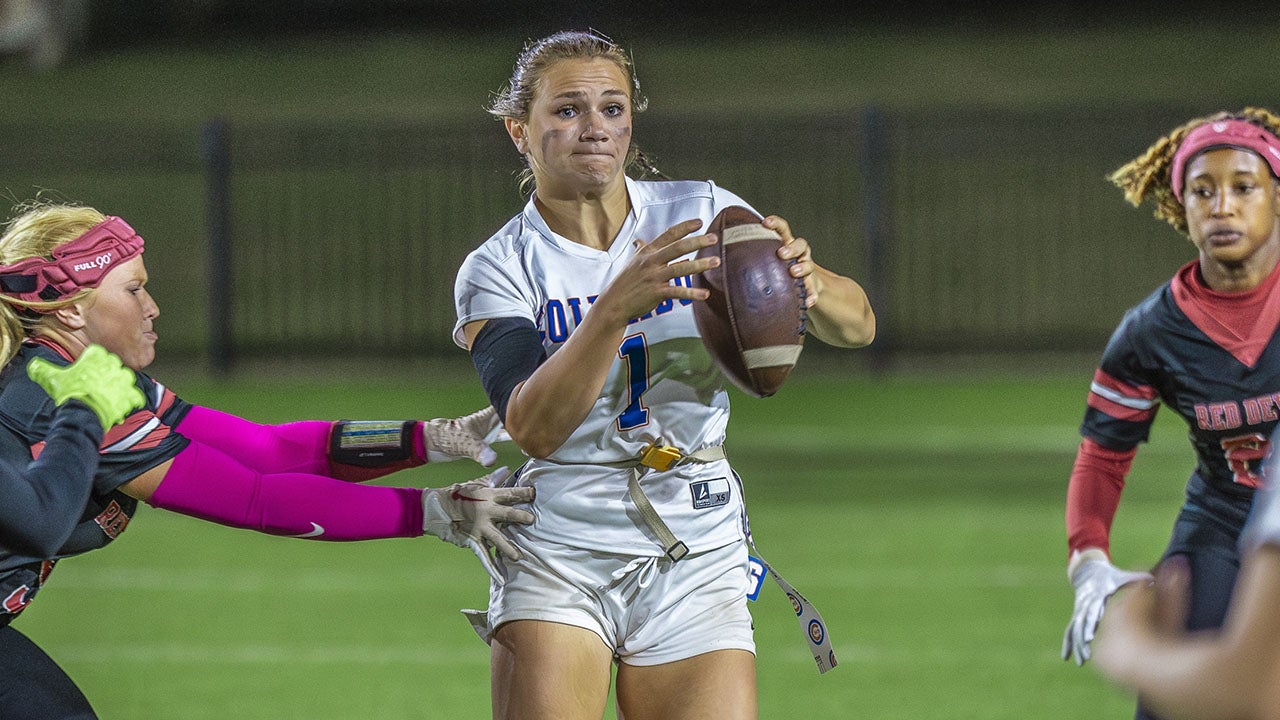 Serenity Hickman named MaxPreps/USA Football Girls High School Flag Football Player of the Week