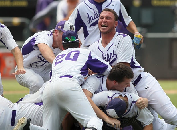 Port Neches-Groves celebrates its 5A baseball title.