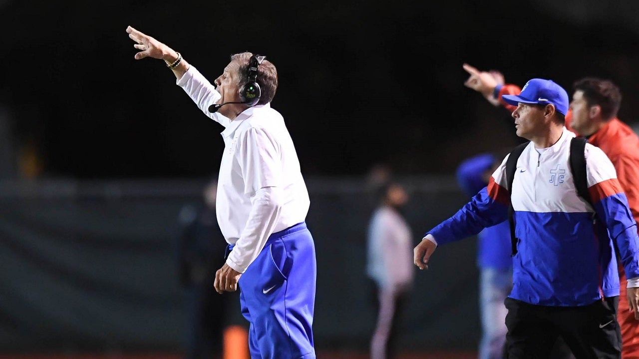 Record Book: Coaches with most titles