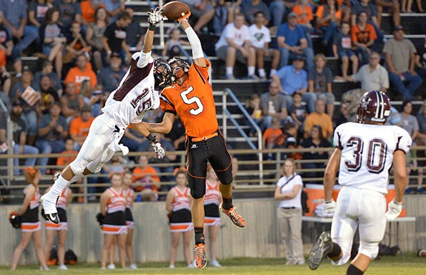 Blanchard football is this week's winner of the Oklahoma Team of the Week, presented by the Oklahoma National Guard.